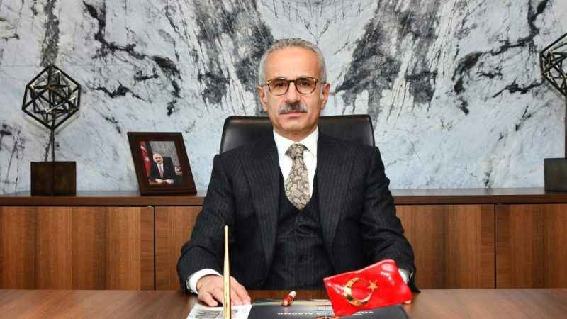 Bakan Uraloğlu’ndan Şok Bayram Mesajı: “Türkiye Yüzyılı’nı Taçlandırıyoruz!”