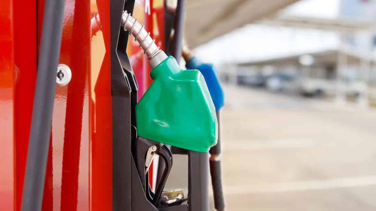 Akaryakıt Cehennemi: Benzine Zam Yağmuru Devam Ediyor!