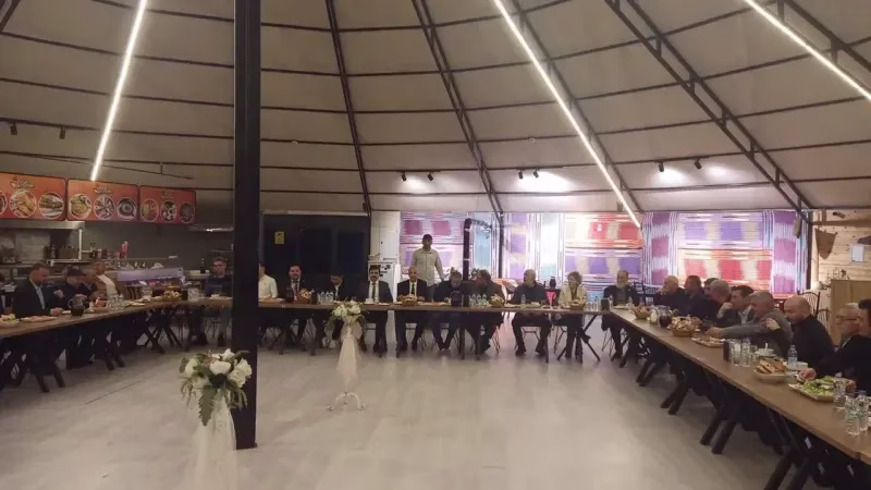 Çaykara’da İftar Sofrası Siyasete Döndü! Muhtarlar İsyan Bayrağı mı Açtı?