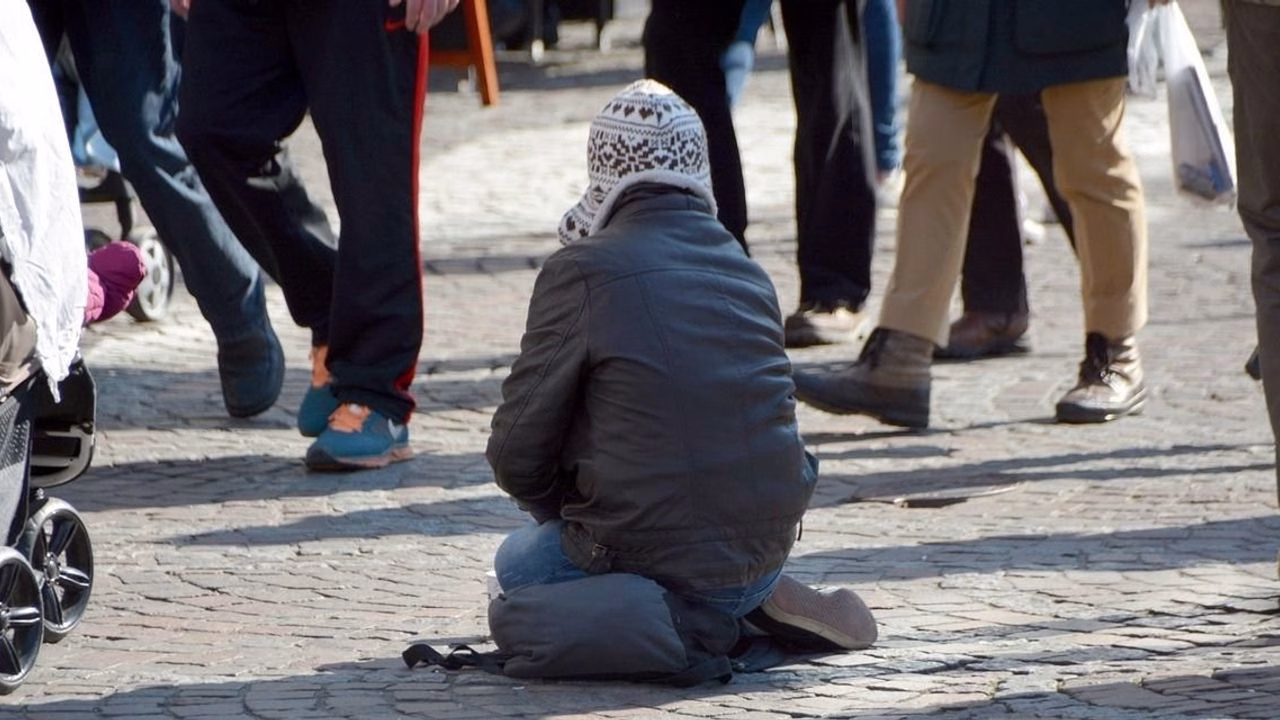 aclik siniri asgari ucreti asti fark 3 bin 622 liraya yukseldi.jpg