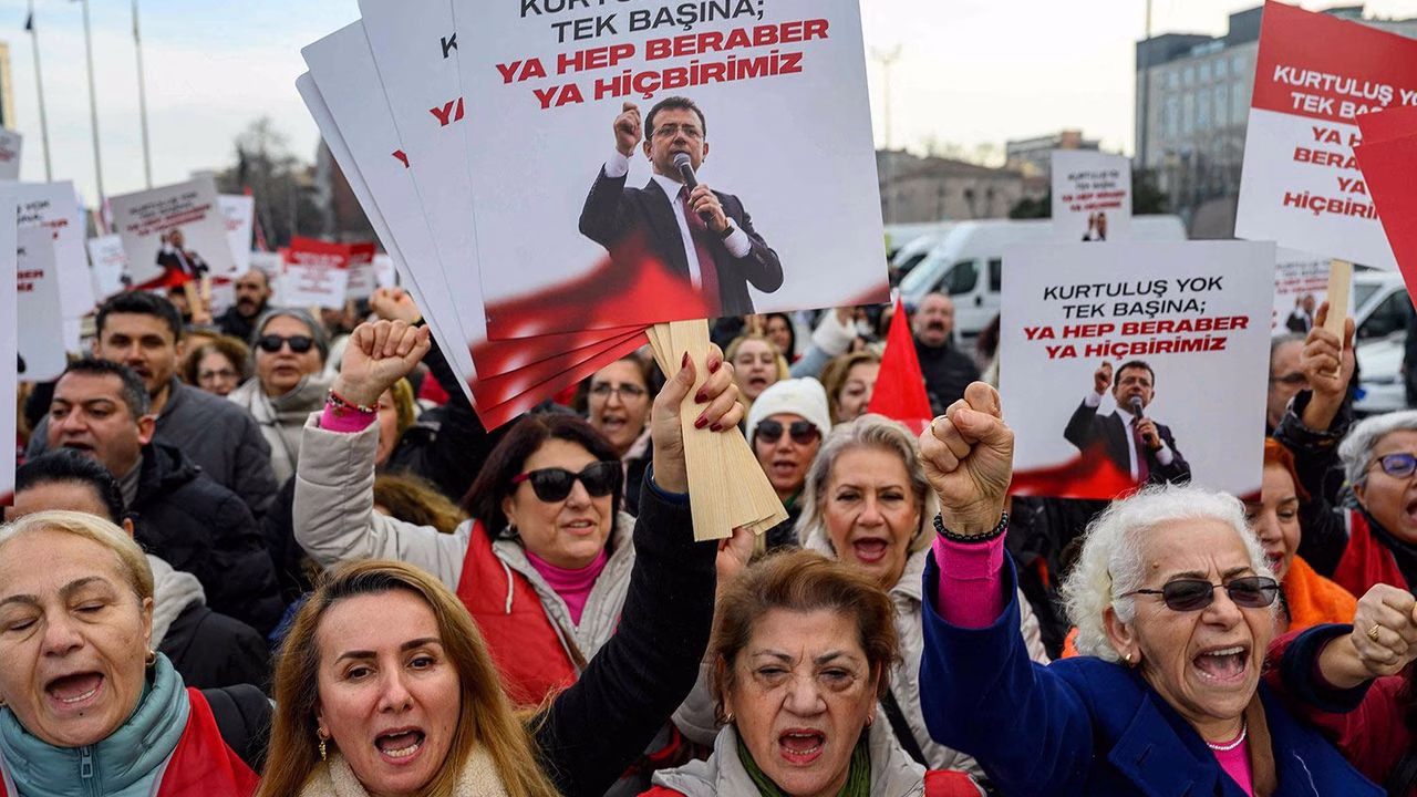 İmamoğlu’ndan Güçlü Mesaj: “Cesaretimizi Baskıyla Ölçemezler, Halkın İradesine Saygı Göstereceğiz”