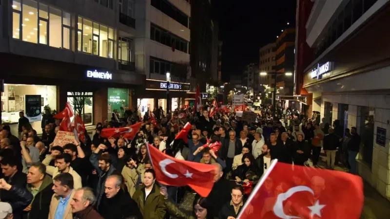 Trabzon Ayakta! İmamoğlu İçin Adalet Zinciri Kuruldu!