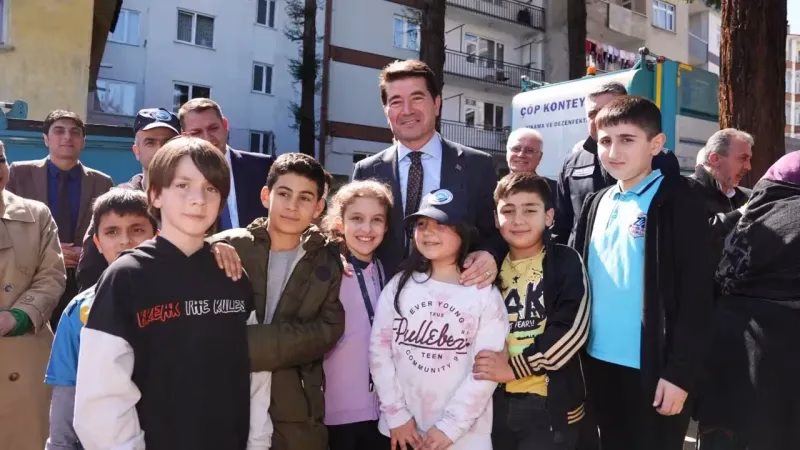 mahallemize toz kondurmuyoruz.webp