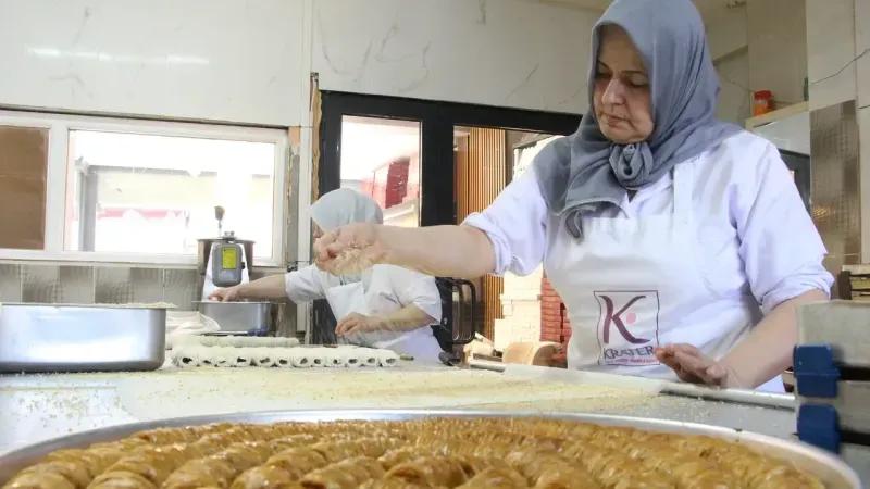 Trabzon Tatlı Cennetine Döndü: Kocakarı Gerdanı Rekor Kırıyor!