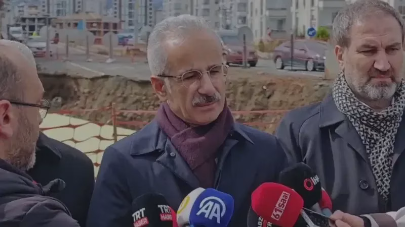 Uraloğlu’ndan Bomba İtiraf: Trabzon Trafiği İçin Gizli Plan!