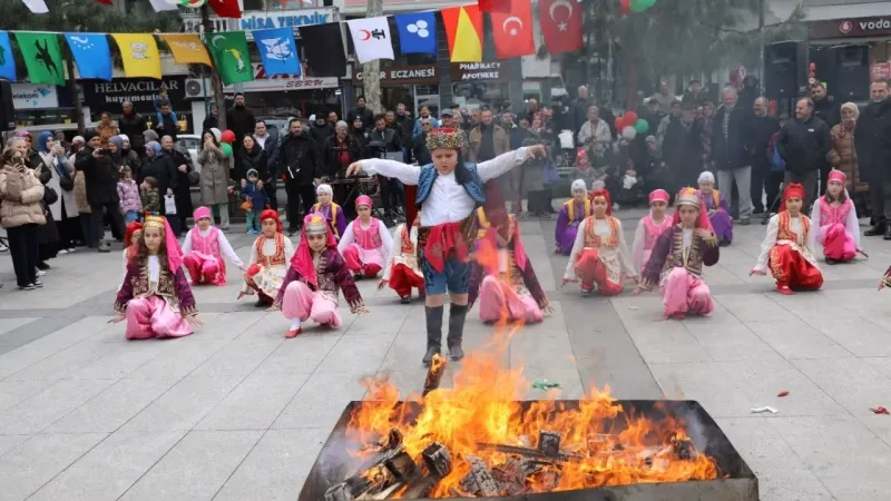 Akçaabat’ta Nevruz Ateşiyle Gelen ŞOK! Halk Meydanda Birleşti!