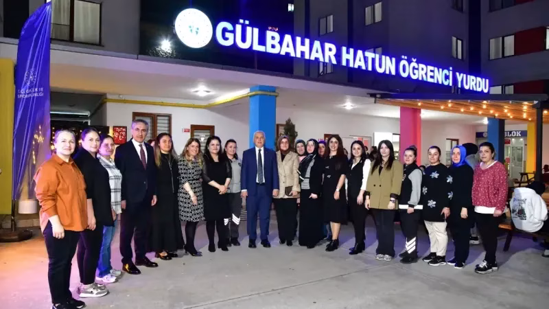 Vali Yıldırım’dan Öğrencilere Şok Uyarı: “Bayrağı Yükseltin Yoksa…”