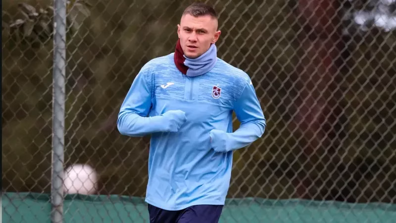 Zubkov Fedakarlığı: Sakat Sakat Sahaya Çıktı, Tribünleri Yaktı!