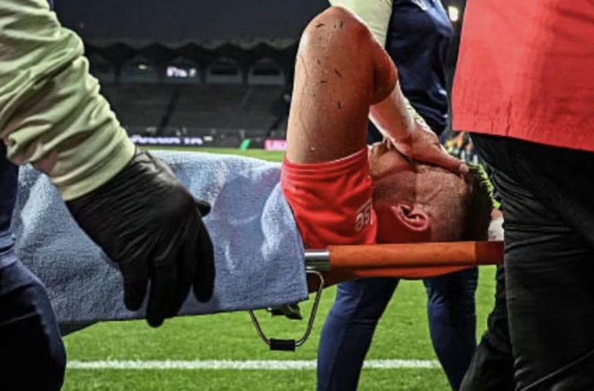 Futbol Sahasında Şok! Kaleci Cillessen’in Bağırsağı Patladı!