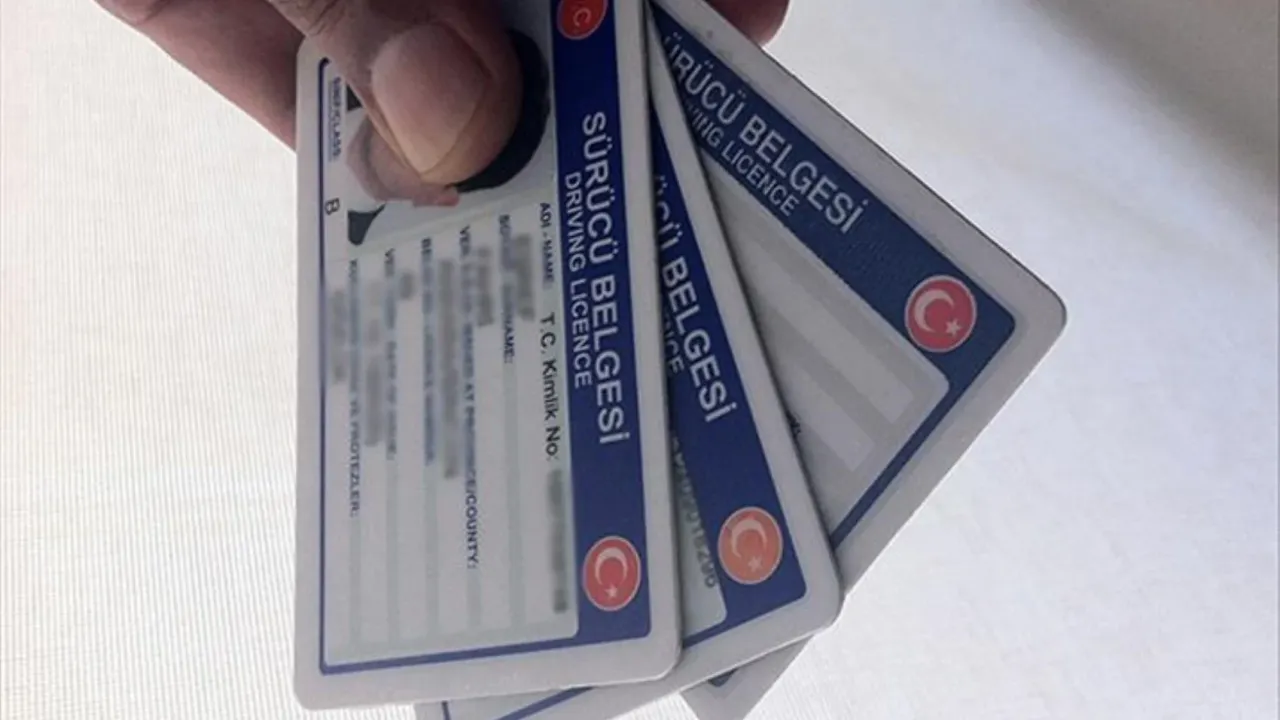 65 yaş üstü sürücüler ‘trafikten men’ gündemde! Trafik cezalarına yüzde 200 zam