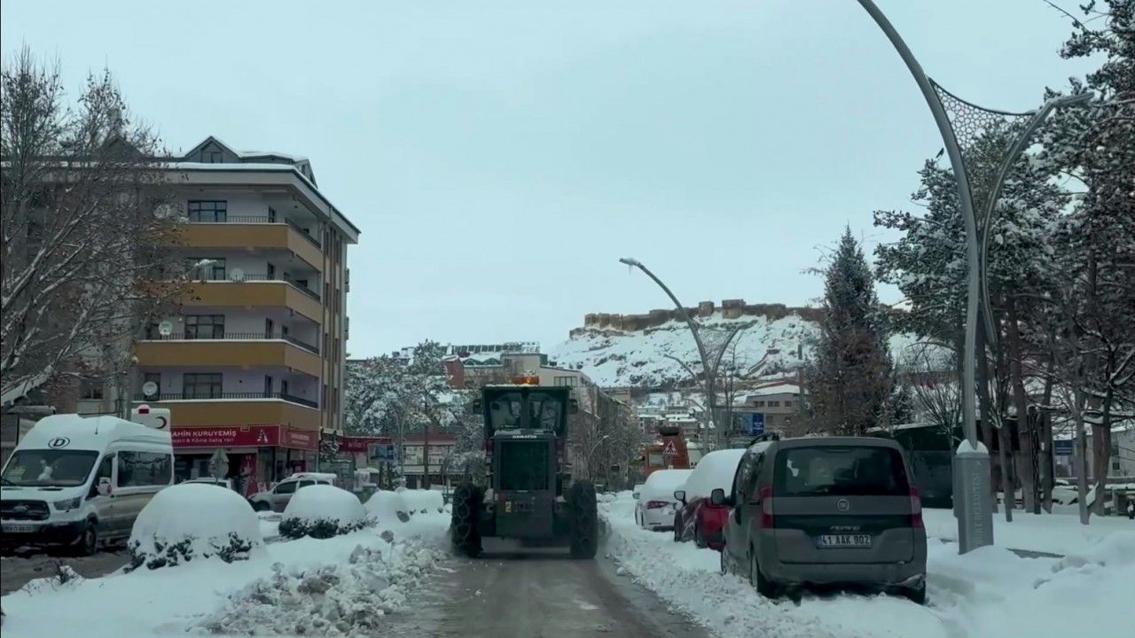 bayburtta kar mesaisi.jpg