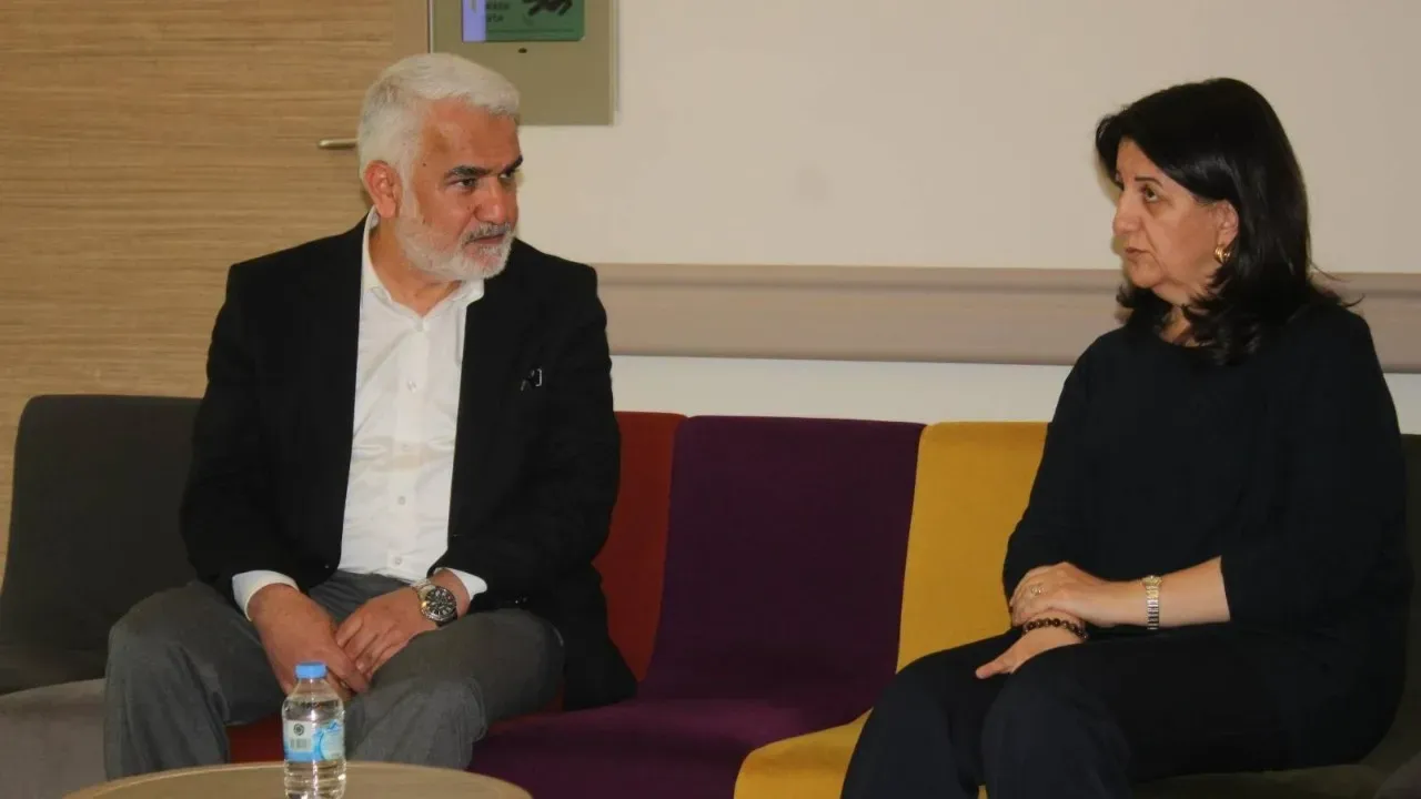 HÜDA PAR Lideri Yapıcıoğlu’ndan Sırrı Süreyya Önder’e hastane ziyareti