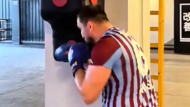 UFC Arenası Karadeniz’e Taşındı! Dövüşçüden Forma Şov!