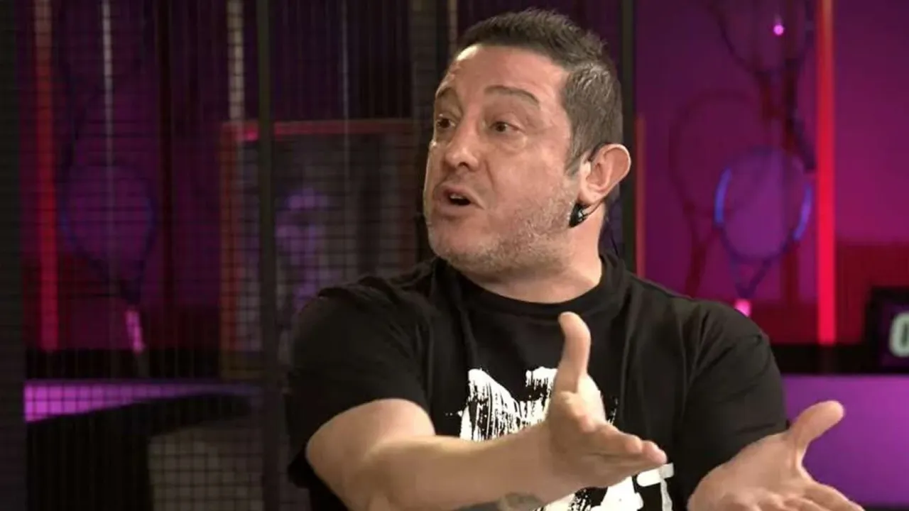 KAHVECİ’DEN BOMBA İDDİA: FEDERASYONDA ŞİMŞEKLER Mİ ÇAKACAK?