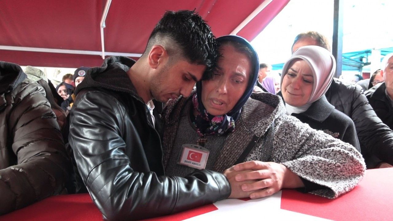 pence kilit sehidi son yolculuguna ugurlandi.jpg