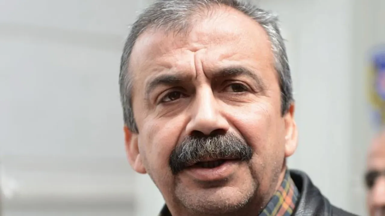 Sırrı Süreyya Önder Hayata Döndü! Kalbi Durmuştu…