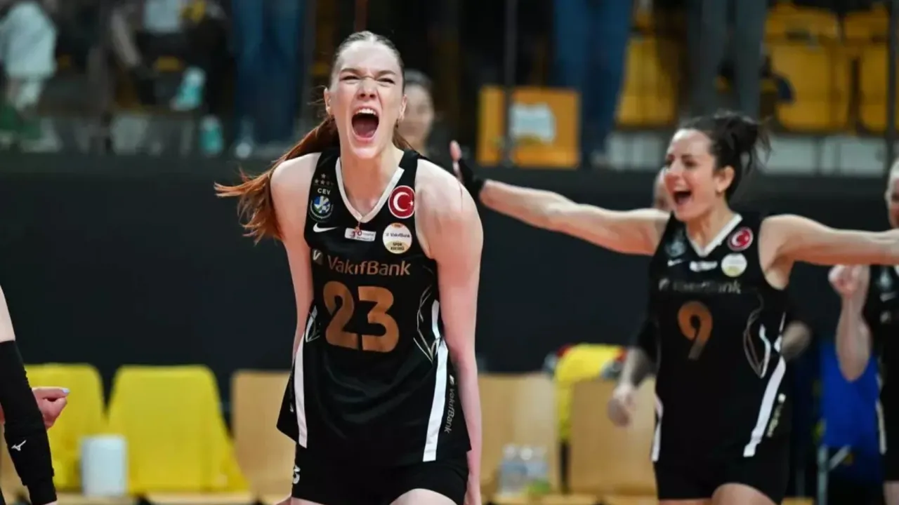 vakifbank fenerbahceyi yenerek final serisinde 2 one gecti marina markova damga vurdu 1.webp