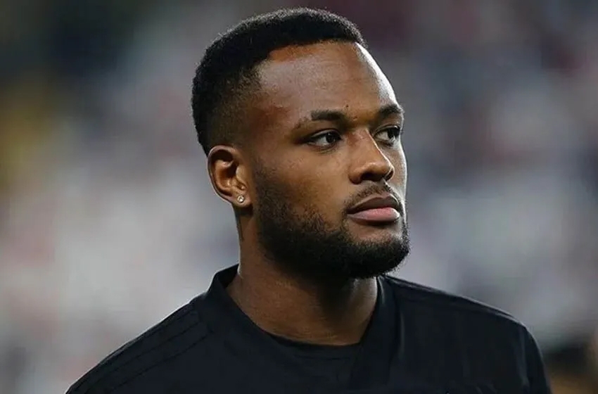 Bomba Transfer İddiası! Larin, Trabzon’a mı Dönüyor?