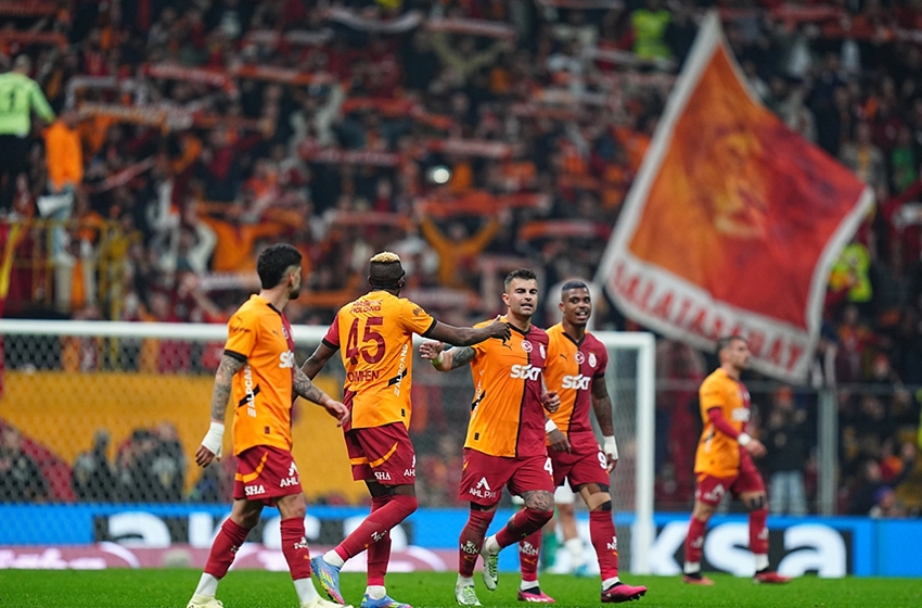 Yılan Hikayesi Bitiyor: Muslera ve Mertens Son Kez Sahada!