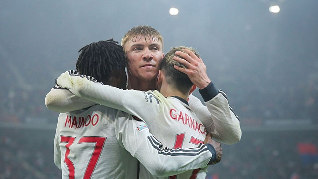 fenerbahceden rasmus hojlund surprizi.jpg