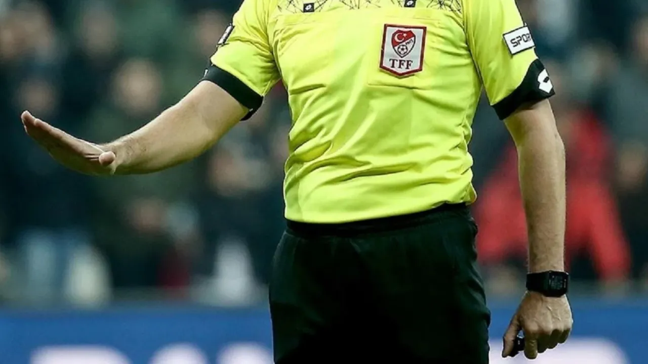 “VAR Odasında Neler Oluyor? İşte Süper Lig’i Sarsacak Hakem Atamaları!”