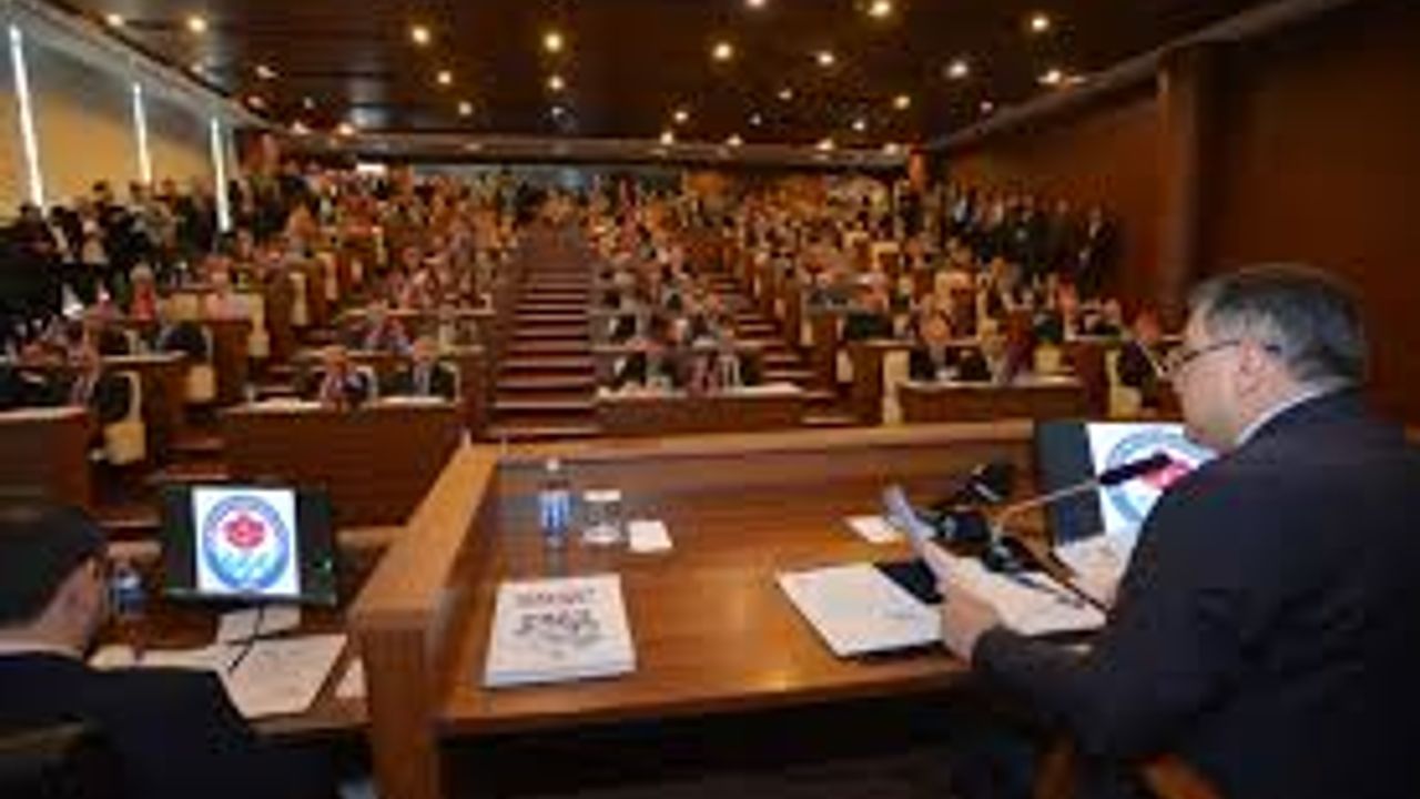 TRABZON’U BORÇ BATAKLIĞINA MI SÜRÜKLÜYORLAR? ŞOK KREDİ KARARI!