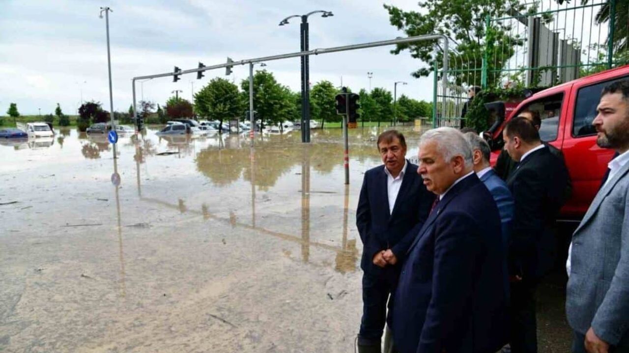 vali aziz yildirim bir kaybimiz var insallah canli olarak ulasiriz 5f187d06b094 1100x650.jpg