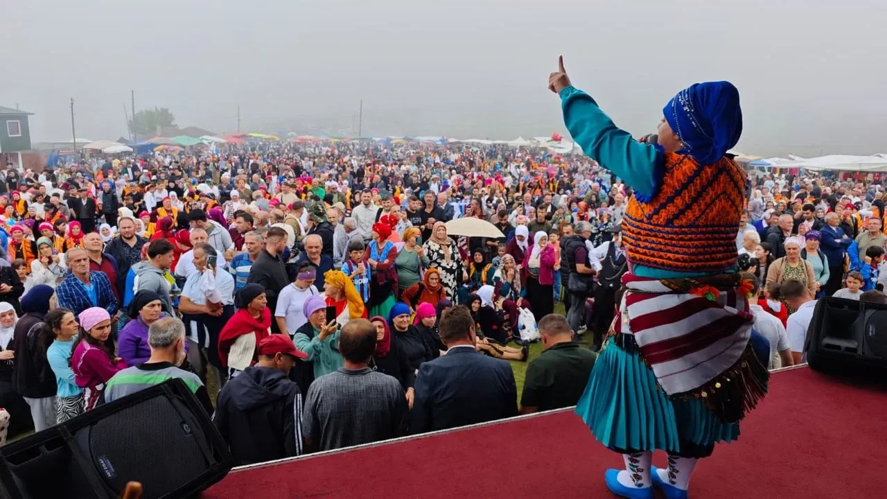 Trabzon’da 32. Geleneksel Çalköy Hırsafa Yayla Şenliği Yoğun Katılımla Gerçekleştirildi