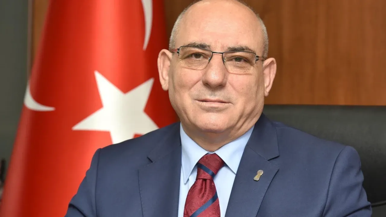 TESOB Başkanı’ndan Şok Uyarı: “Demokrasi Tehlikede mi?”