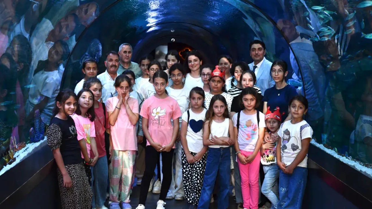 Pizza ve Köpekbalığı! Köy Çocukları Ortahisar’da Coştu!