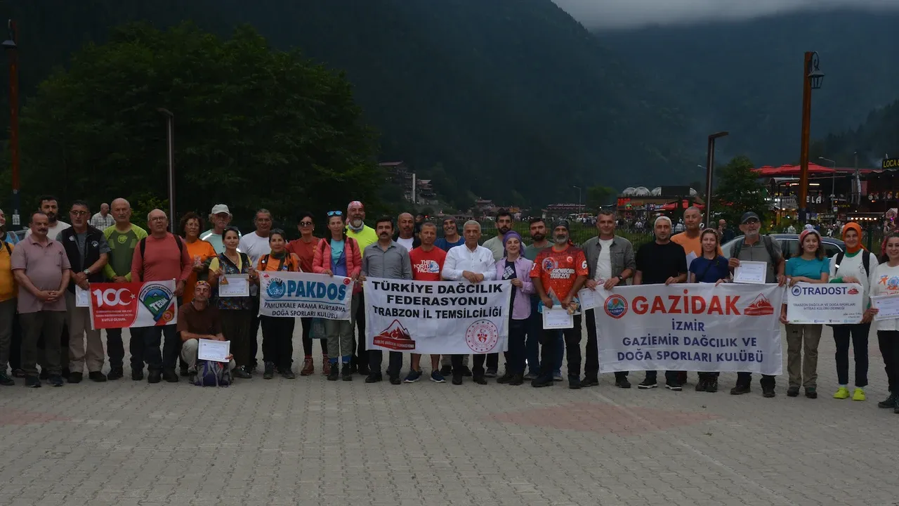 Demirkapı’da Zirveye Çılgın Tırmanış! Dağcılar Coştu!