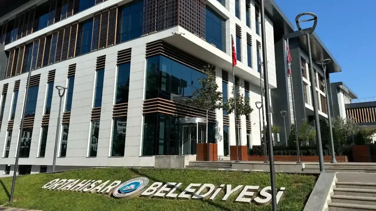 trabzon ortahisar belediyesi is makinesi alimi icin yetkiyi verdi.webp