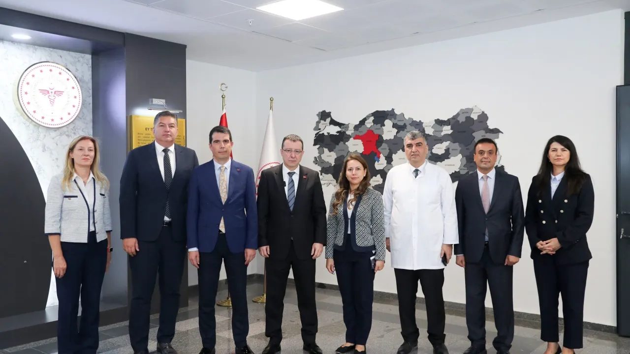 a w520513 06jpg.webp