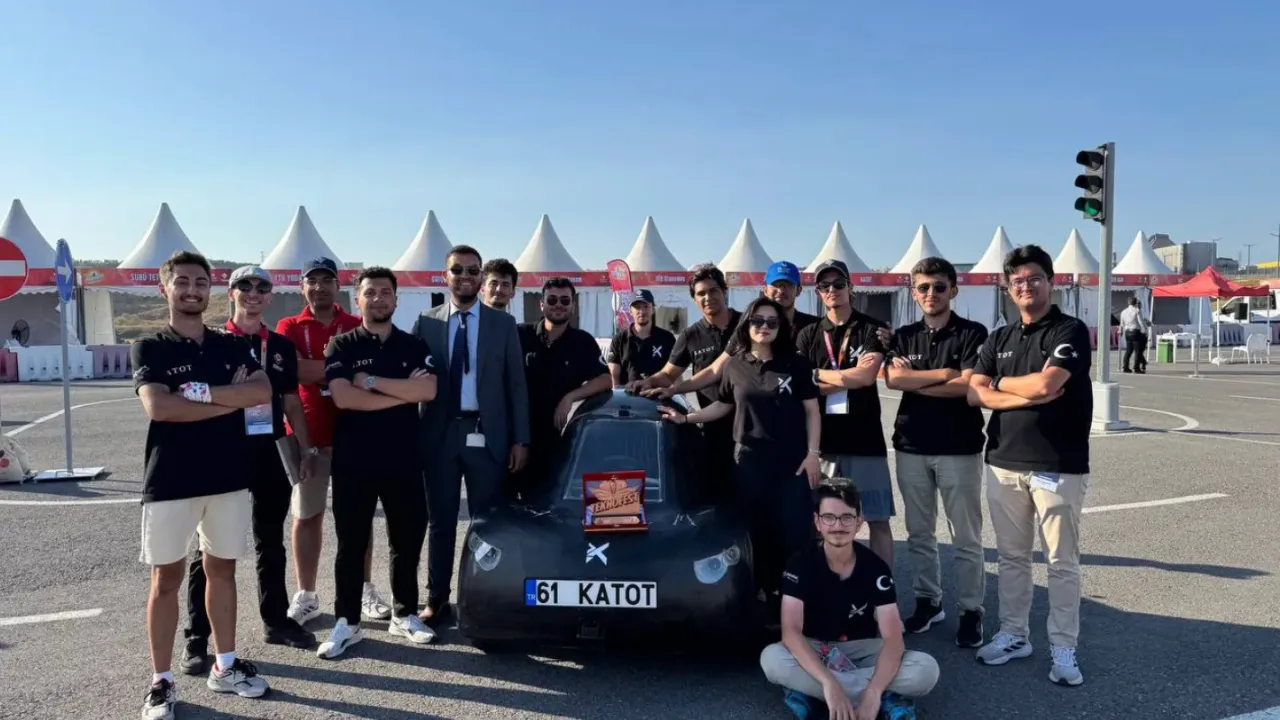 KTÜ’lü Öğrencilerden Robotaksi’de Devrim! Sensörsüz Mucize!