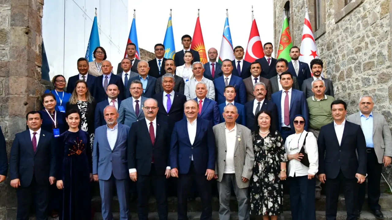 TRABZON’DA TÜRK DÜNYASI ZİRVESİ: KÜLTÜR Mİ, SİYASET Mİ KAYNADI?