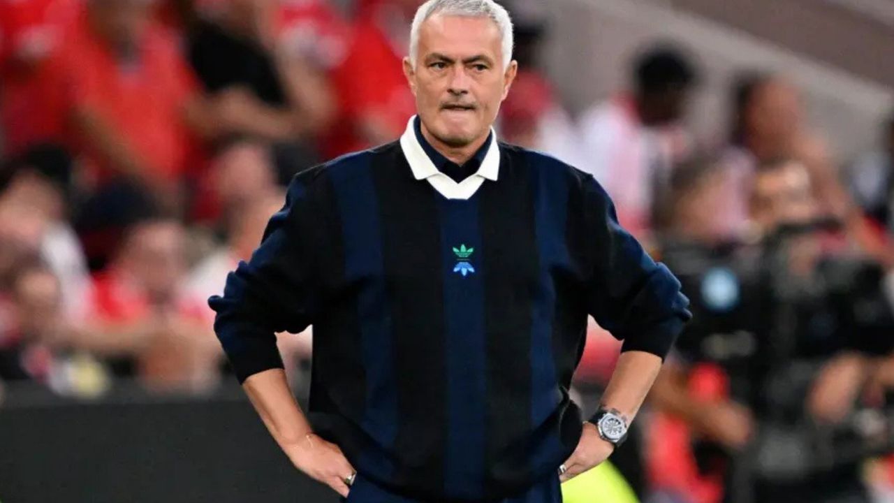 Fenerbahçe’de Mourinho Bombası Patladı! Koç’un Şoke Eden Fesih Kararı!