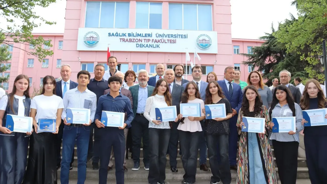 Özbek Doktorlardan Trabzon’a Şifa Köprüsü: Eğitim Seferberliği!