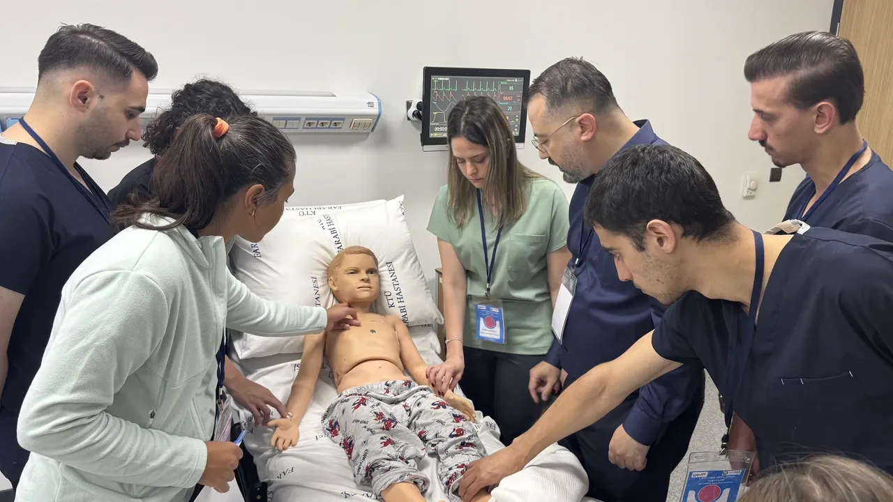 Ölümle Dans: KTÜ’de Doktorlar Sanal Hayat Kurtarıyor!