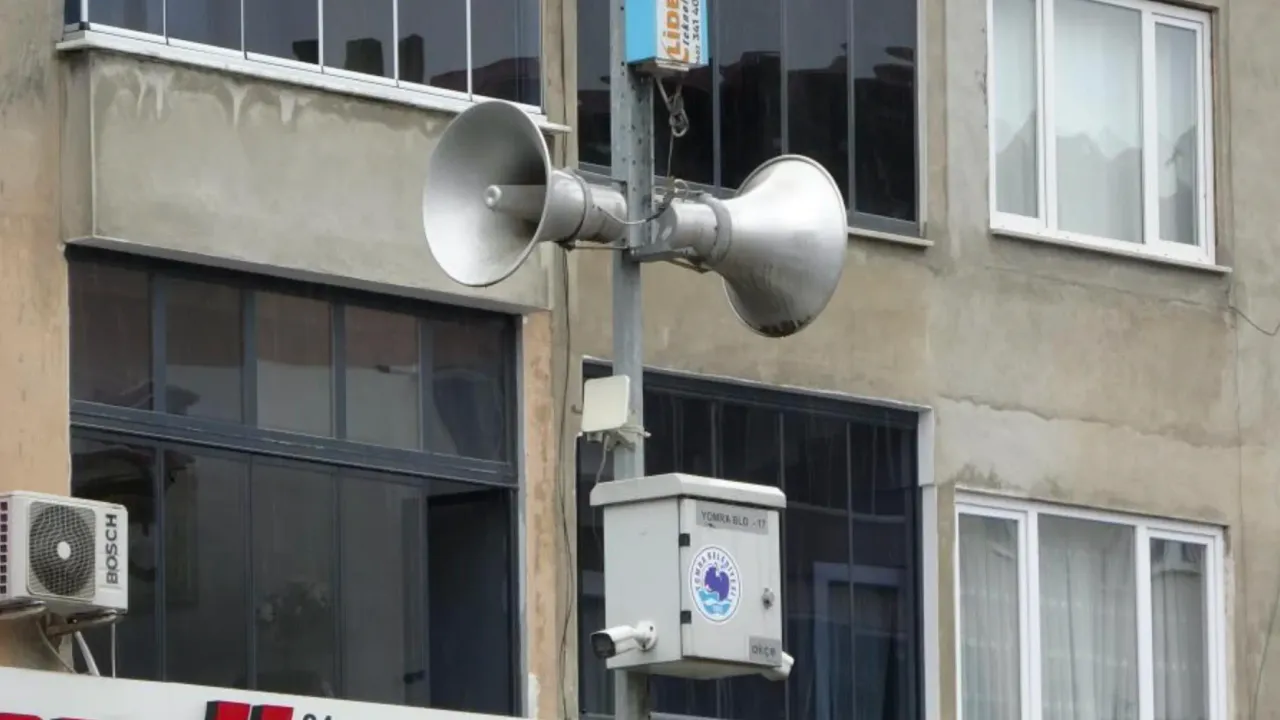 Ölüm Sessizliği: Trabzon’da Anonslar Sustu, SMS Çağı Başladı!