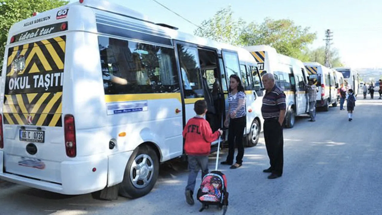 Servis Ücretleri Şok Dalgası! Çocuklar Okula Nasıl Gidecek?