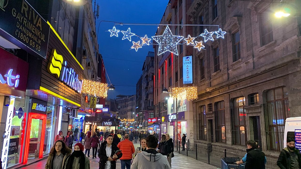 Trabzon’un Kalbi Uzun Sokak’ta Şok Dönüşüm!