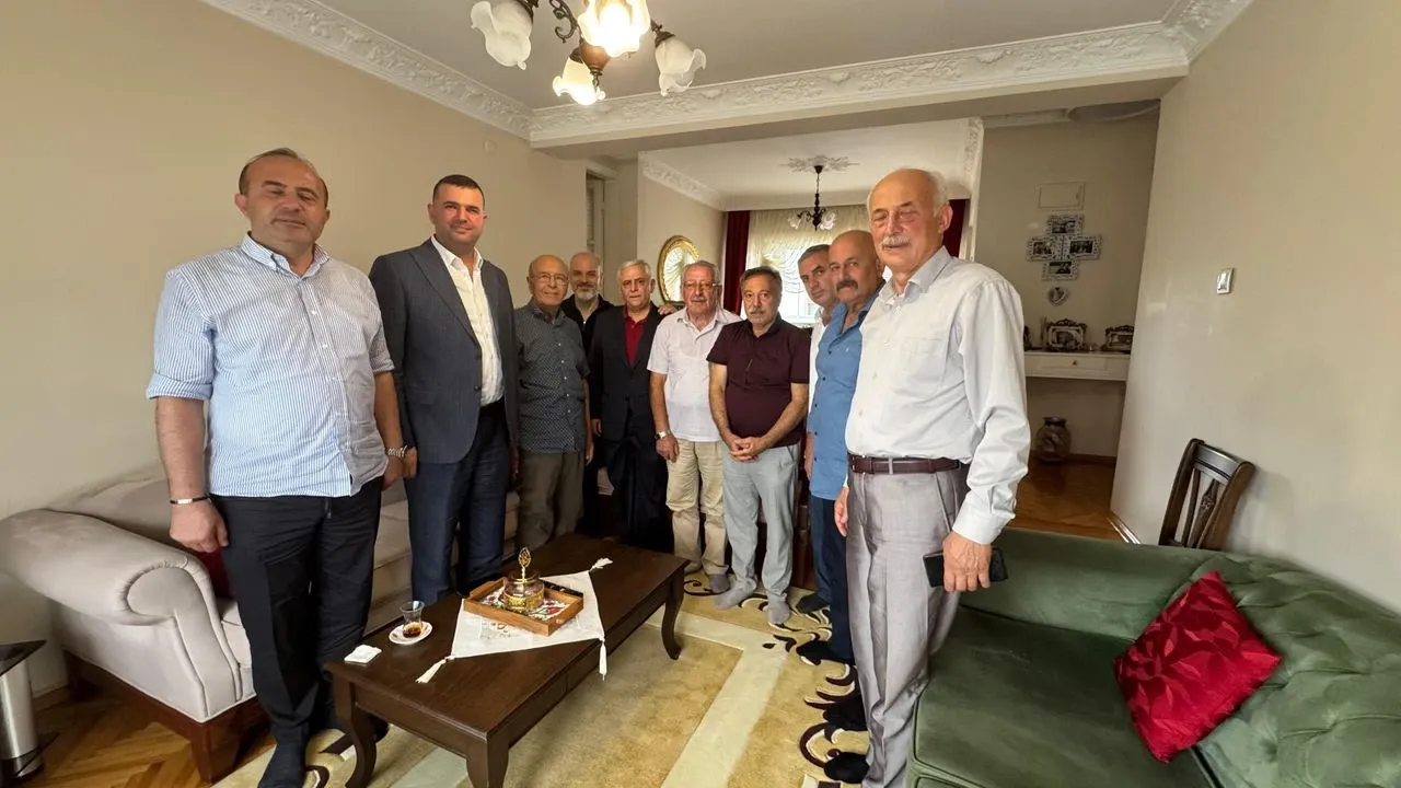 MHP Trabzon’da ŞOK Ziyaret: Eski Yöneticiye Moral Destek!