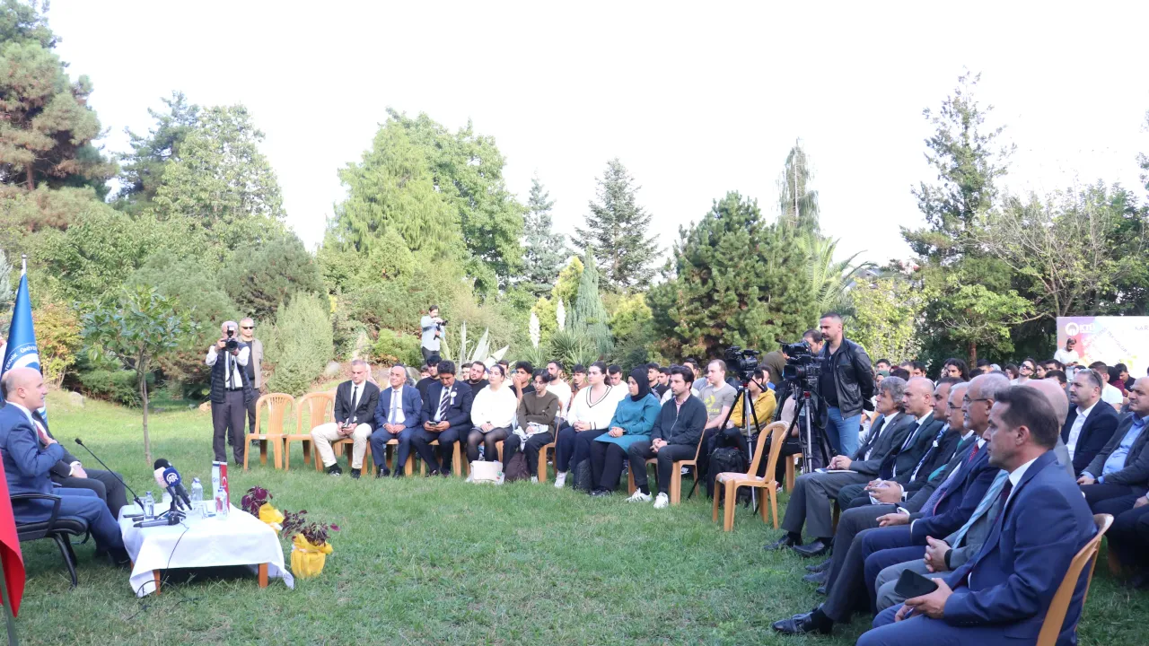 YÖK Başkanı Erol Özvar’dan Öğrencilere Aktif Katılım Çağrısı