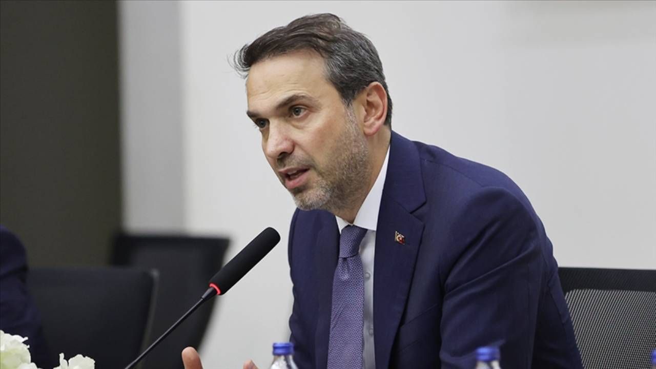 Bakan Alparslan Bayraktar, EPIX söyleşisinde enerji uzmanlarıyla buluştu