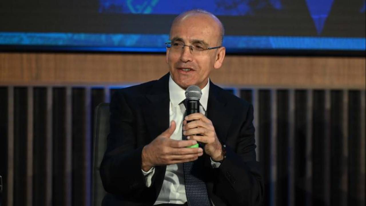 Bakan Şimşek’ten dezenflasyon mesajı!