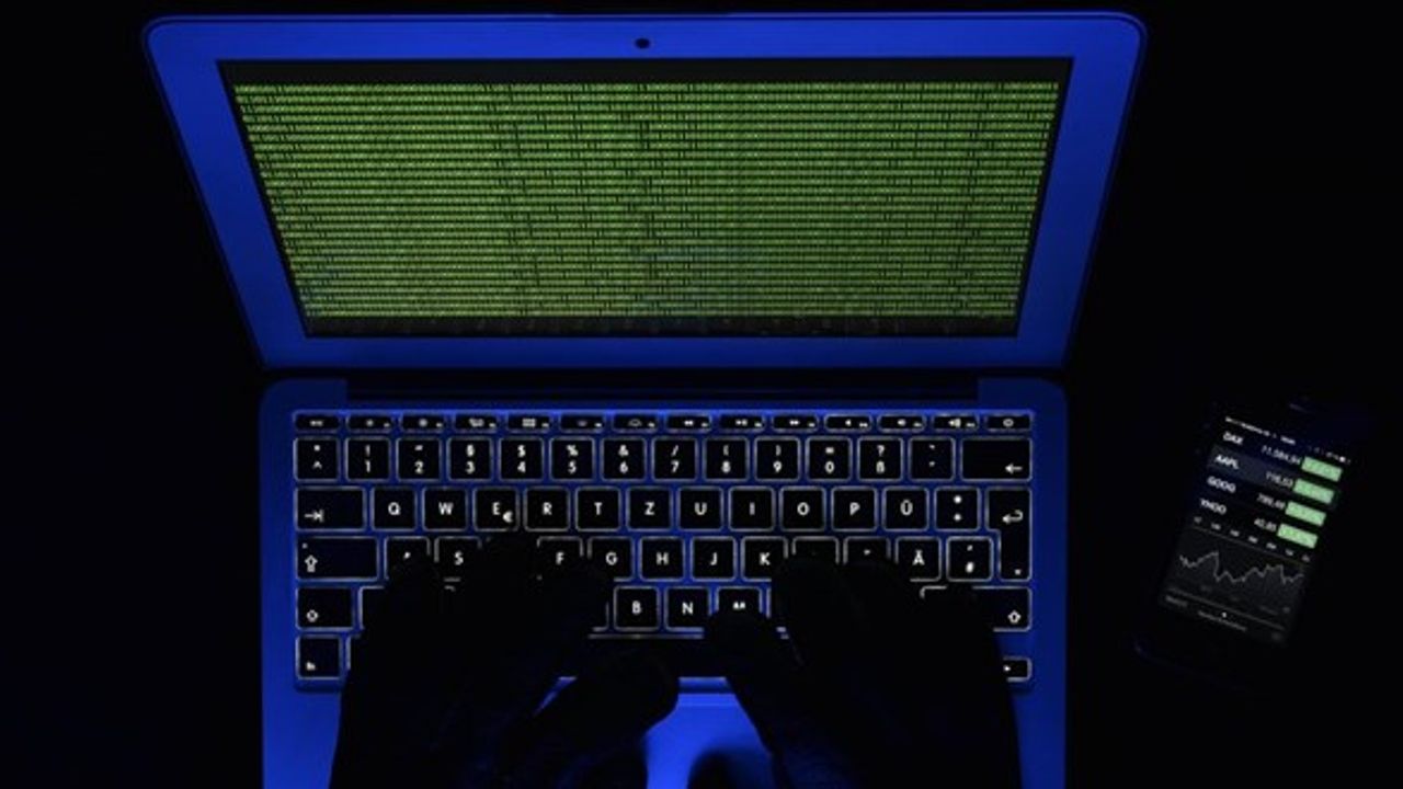 mit ten siber casuslara operasyon 2 tutuklama