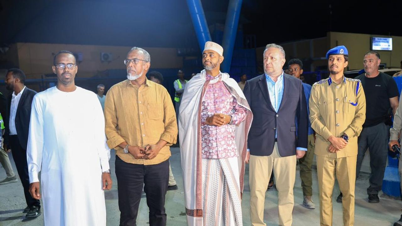 somalide mogadisu limani 24 saat hizmet verecek