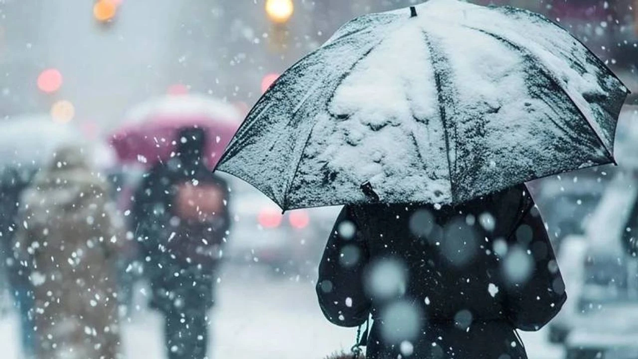 İstanbul’da Kar Alarmı: Öğlene Dikkat!