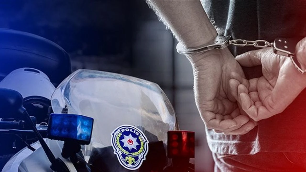 Antalya’da Silah Operasyonu! Jandarma Bastı, Ortaya Cephanelik Çıktı!