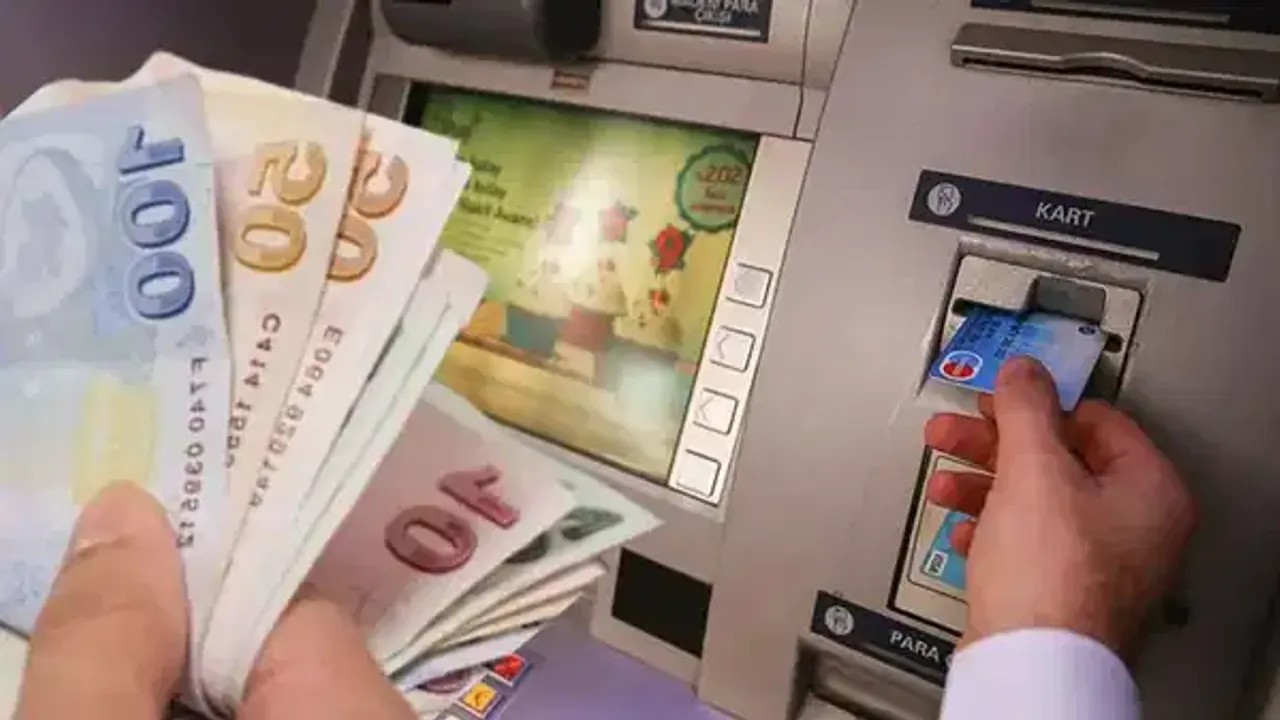 Atm’lerden Ne Kadar Para Çekebiliriz? Bankalar Limiti Arttırıyor!